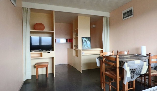 Charming Duplex for 4 Pers. with Private Parking in Murat-le-Quaire