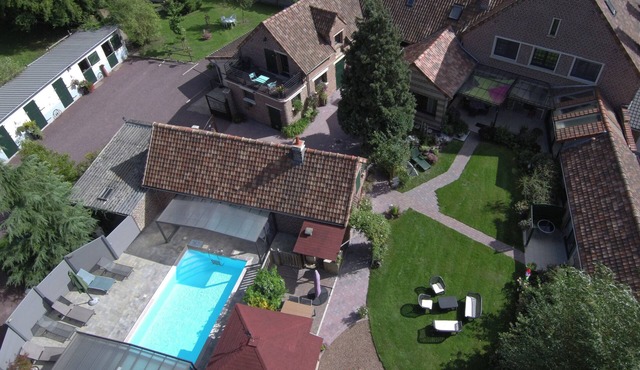 Charming gîte for 5 people with access to a heated and covered swimming pool