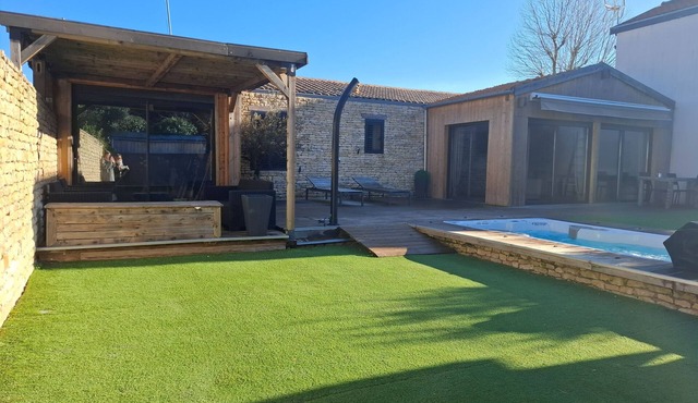 Charming house near the beach with private swimming SPA