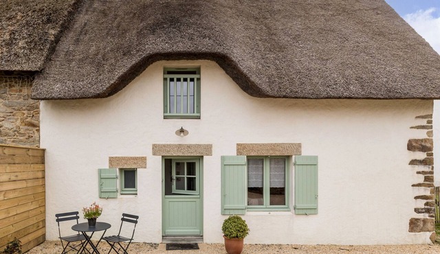 Charming Renovated Cottage: 3BR, Garden, Near Guérande & Beaches, WiFi, All-Inclusive