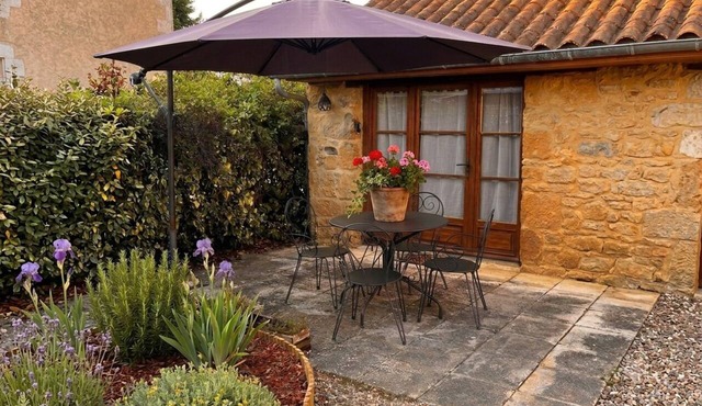 Charming stone cottage for 2 with a terrace - Air-conditioned - Payrignac (Lot)