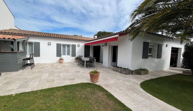 CHARMING VILLA IN RIVEDOUX PLAGE