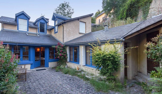 Charming Village House with Private Courtyard, Fireplace & WiFi