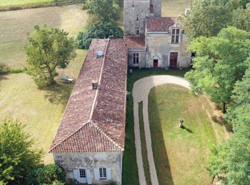 Chateau De Champdolent