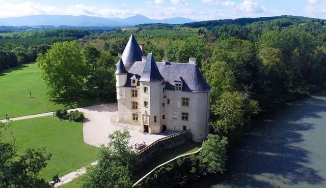 Chateau De Montpezat