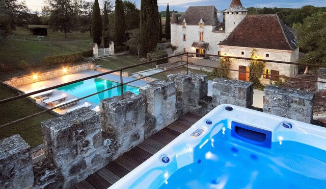 Château in Nouvelle-Aquitaine with Pool & Views