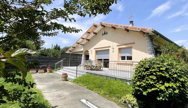 CHEZ URDOUS - BOUGARBER