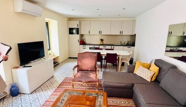 Comfortable apartment with AC and WiFi - 6 guests