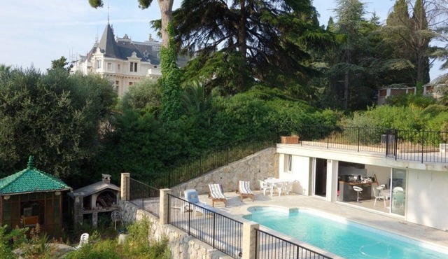 Comfortable villa - 3 rooms - PRIVATE swimming pool in a quiet location in Nice