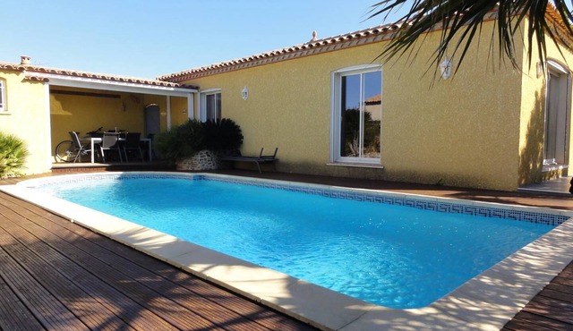 CORNEILLA LA RIVIERE FOR 6 PEOPLE, POOL + SPA, FULLY AIR-CONDITIONED