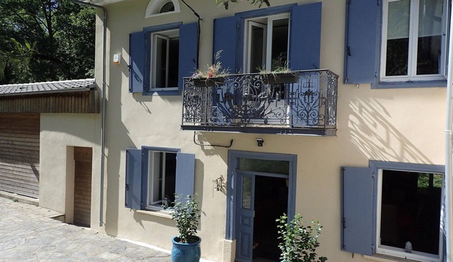 Cottage by River with Spa near Carcassonne