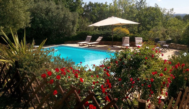COTTAGE LES OLIVIERS AT COTIGNAC