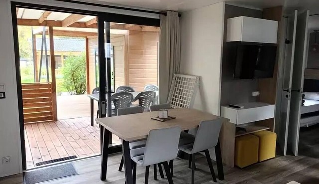 Cottage SPA Premium 53m² - 3 bedrooms - 3 bathrooms + Covered terrace + Reversible air conditioning + TV 6 people
