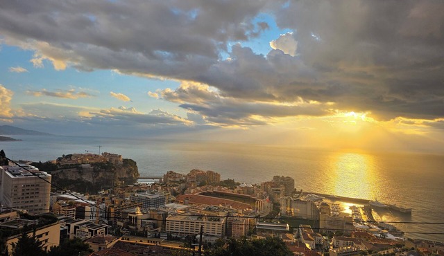 Country villa overlooking Monaco and the sea