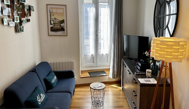 Cozy Alpine Stay for 4