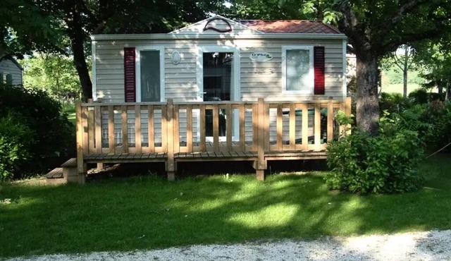 Cozy Mobile Home with Bunk Beds for 4 People