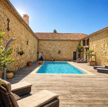 Domaine de Pourrouquet - Chambres d'hôtes de charme avec piscine et spa inclus