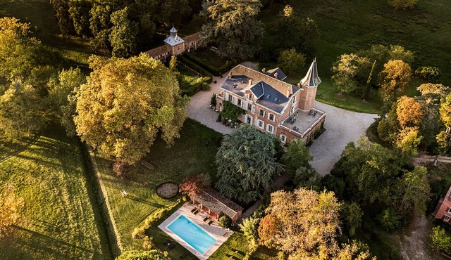 Domaine Du Buc, Le Chateau
