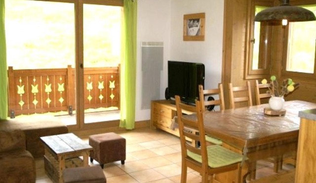 Duplex haut de gamme 4 pièces au pied des pistes avec parking - FR-1-557-6