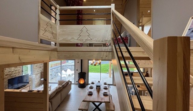 Enjoy an unforgettable stay at Chalet de Catarrabes beautiful views &Cocooning