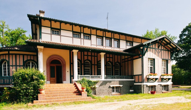 Exceptional Basque-Landes house 2 steps from the ocean 5 Bedrooms 10 sleeps