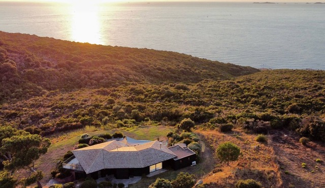 Exceptional villa - 6 or 12 people - view of the Sanguinaires and Ajaccio bay