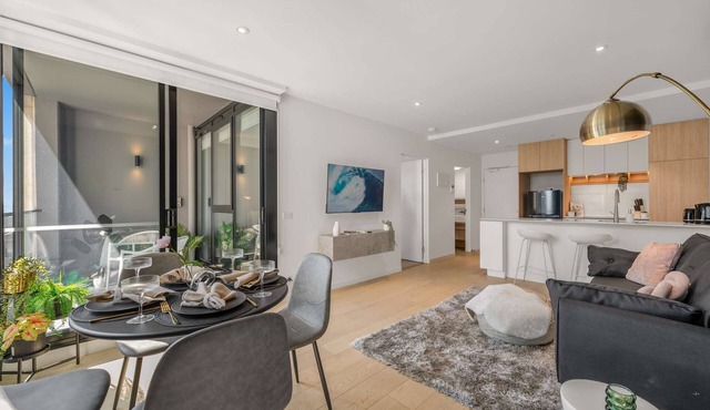 Executive Designer Dreaming Home with All you need in Moonee Ponds