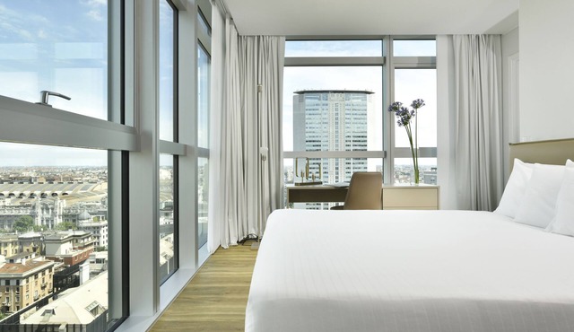 Executive three-room apartment with city view - Torre Galfa | ONE Experience