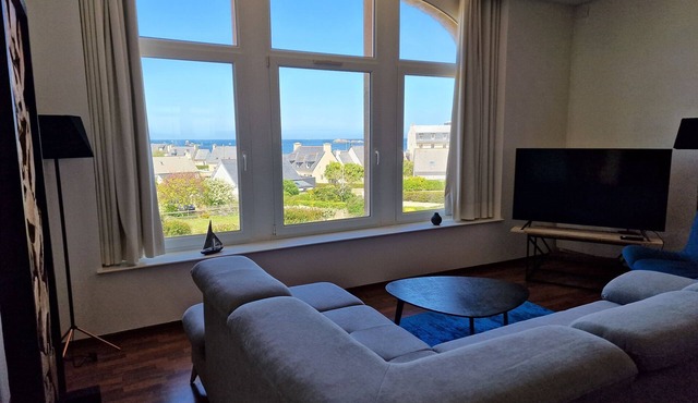 Flat in Primel with Sea View & Beaches Nearby