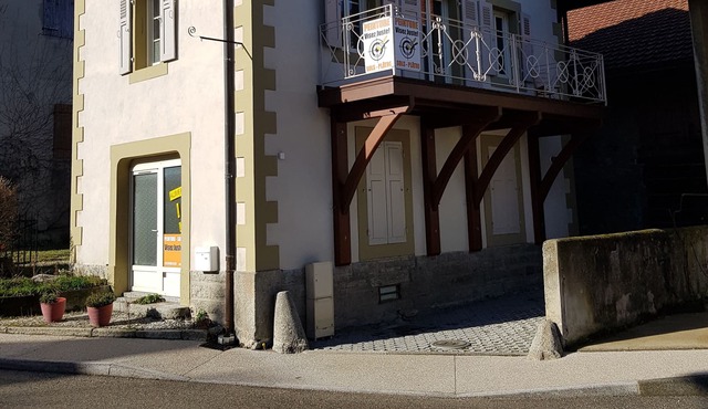 For 4 max Maisonette end 1800 village center of Le Châble 74160 15mins Geneva. in Beaumont