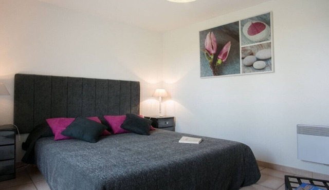 FR945, Grenache (Sleeps 6/7, 3 Bedrooms)