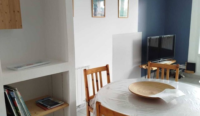 FURNISHED APARTMENT- 5 PEOPLE - 2 BEDROOMS- LANDERNEAU 29