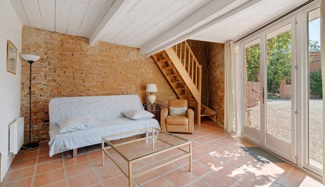 Gîte de l'olivier – Château des Varennes: 6 Guests, Pool, Garden, Horseback Rides