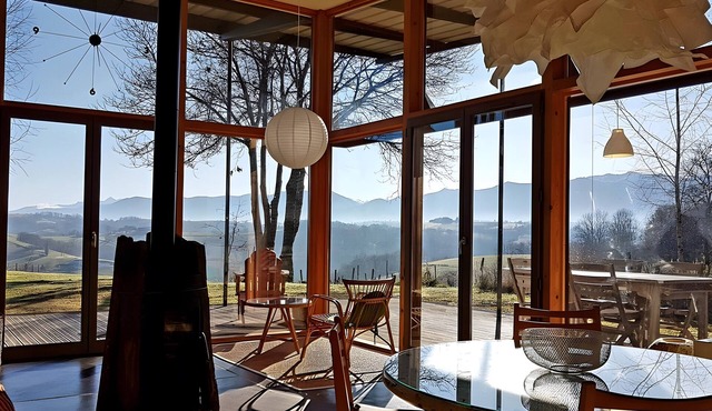 Gîte Dilos – Holiday Home in Gan