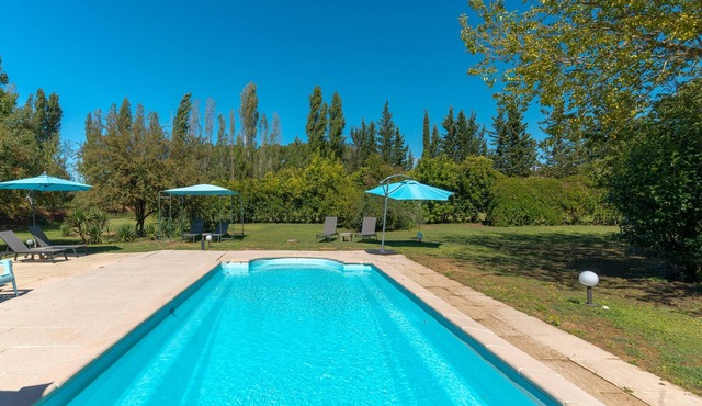 Gîte 'Domaine Plan Des Devens Tendresse' with Shared Pool, Wi-Fi & Air Conditioning