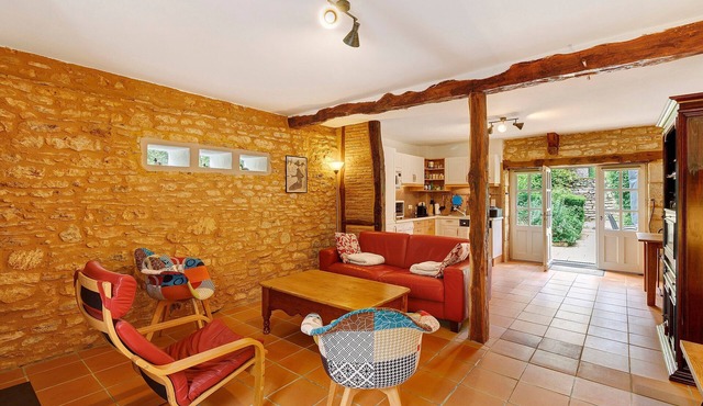 Gîte “La Gariotte” with Shared Pool and Jacuzzi