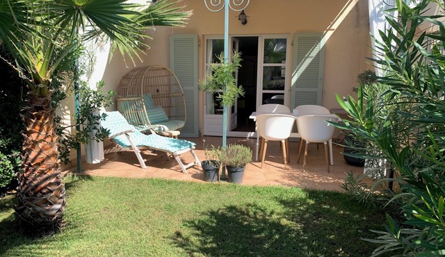 Golf de Saint Tropez, charming house, small private garden, swimming pool