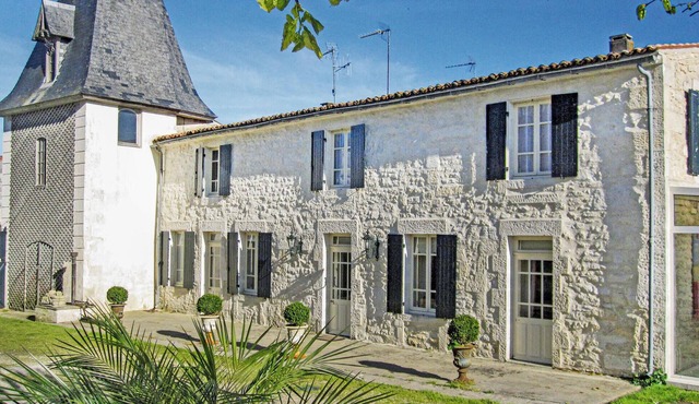 Gorgeous home in Beurlay