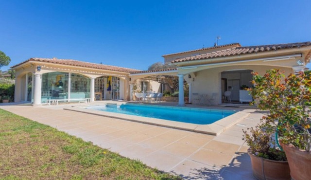 Grande Maison de Famille Entre Estérel et mer