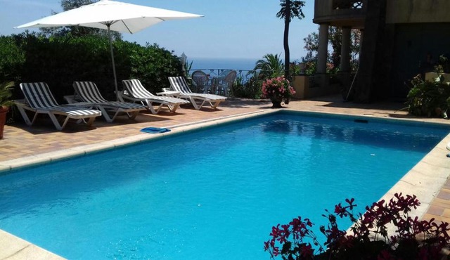 Guest House with Panoramic Views, near Cannes