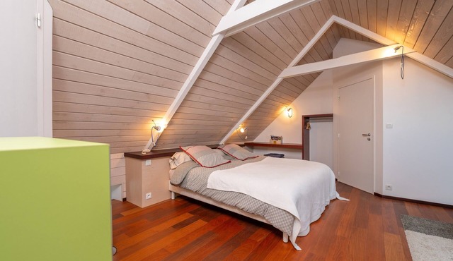 Guest Room 'Campanule' with Shared Pool, Terrace, and Wi-Fi