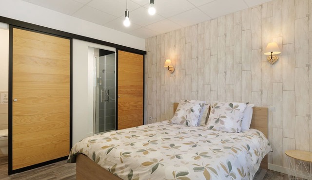Guest Room “L'Etoile” with Shared Terrace and Garden, Wi-Fi