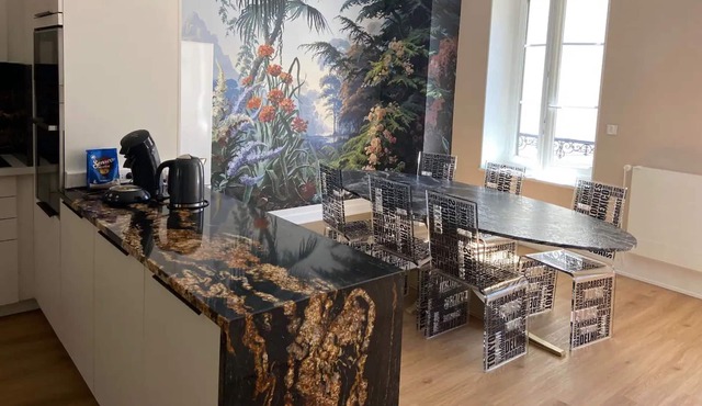 Holiday Apartment "Loft Avec Jaccuzi Et Grand Ecran" with Balcony, Shared Terrace & Wi-Fi