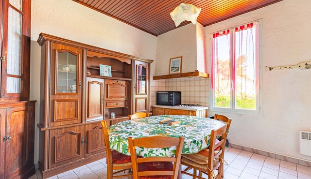 Holiday Home “La Maison Mon Désir” with Private Terrace and Garden