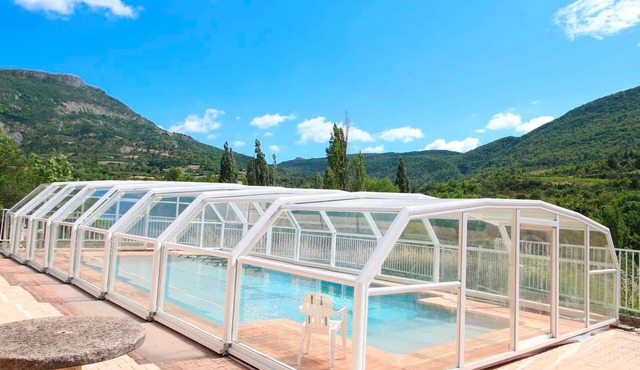 Homerez - Apartment in La Roche-sur-le-Buis