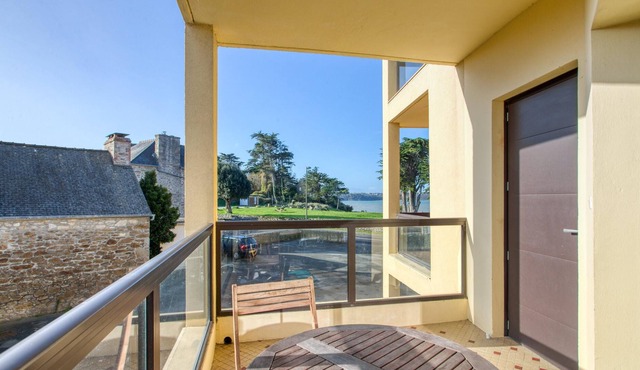 Homerez - Beautiful appartement for 6 ppl. with terrace at Saint-Jacut-de-la-Mer