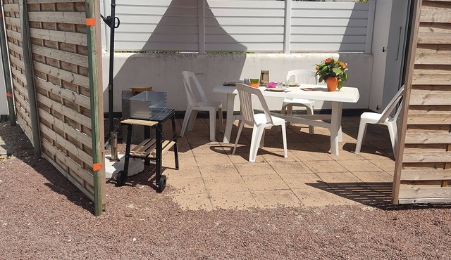 House for Rent in La Cotinière (Île d'Oléron), 150 m from the sea and 800 m from the port