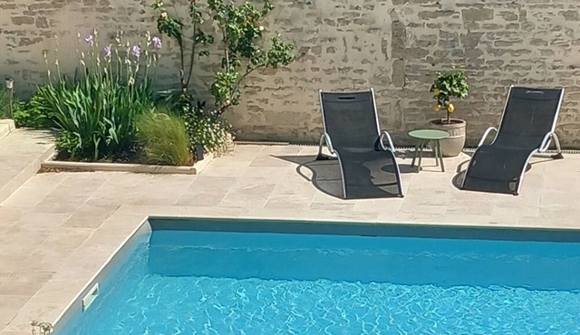 House in the heart of the village with a pool, near La Rochelle and Île de Ré