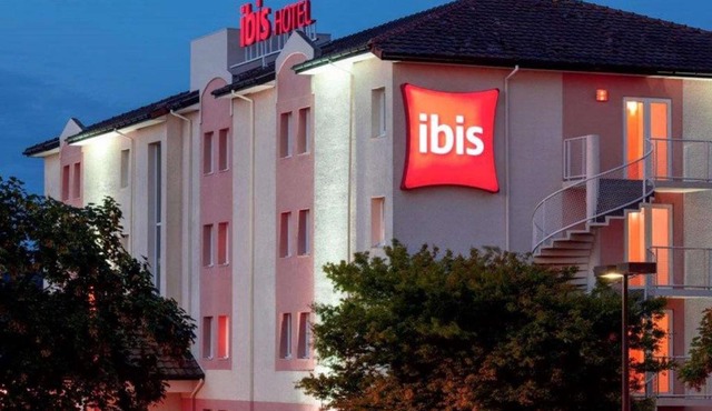 ibis Pau Lescar
