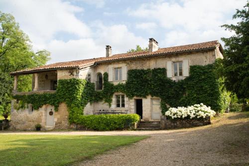 LA CROIX DES GRANGES